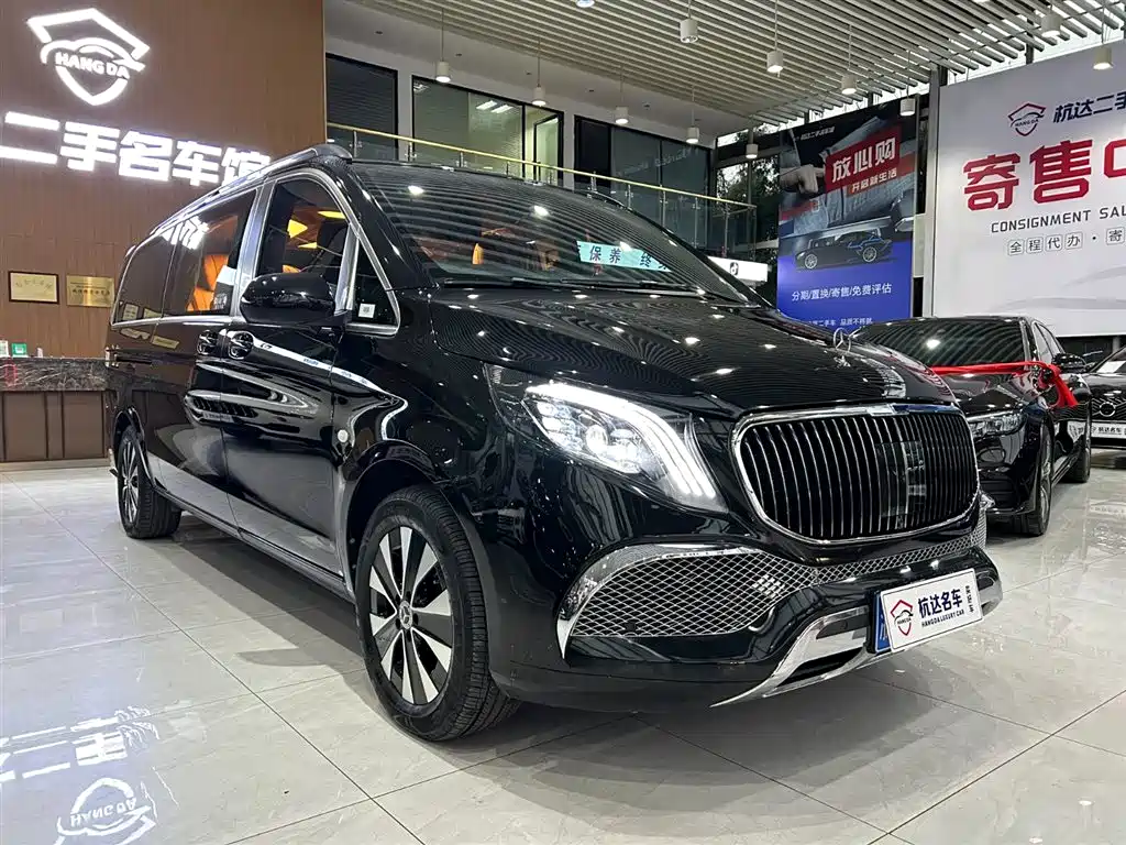 Mercedes-Benz Vito 2023 2.0T Elite 7-Seater фото 3