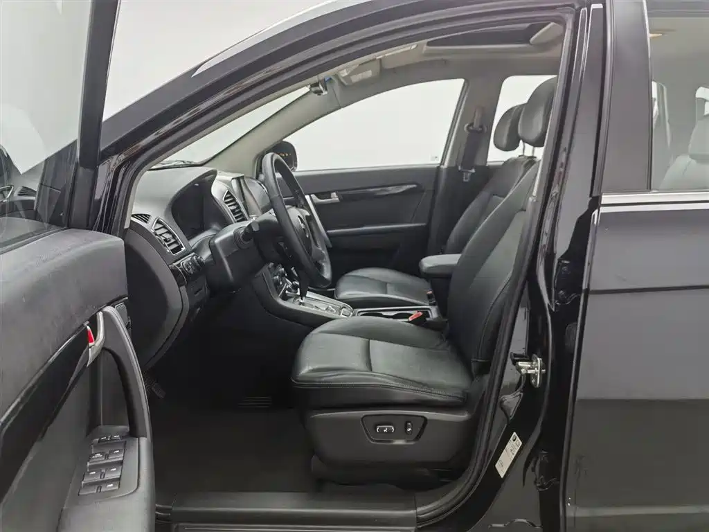 Chevrolet Captiva 2012 2.4L 4WD Flagship Edition 7-Seater фото 10