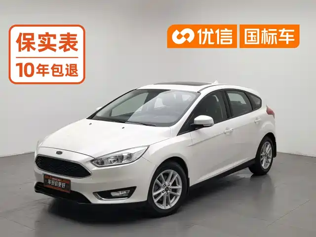 Ford Focus 2017 Hatchback 1.6L Auto Fashion Smart Edition — фото 1