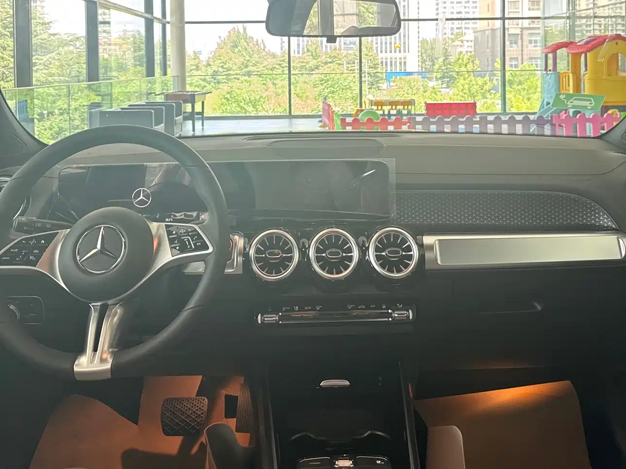 Mercedes-Benz EQB 2025 EQB 260 фото 10