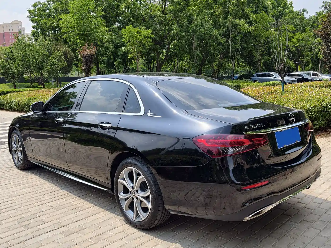 Mercedes-Benz E-Class 2023 E 300 L Sport Fashion фото 6