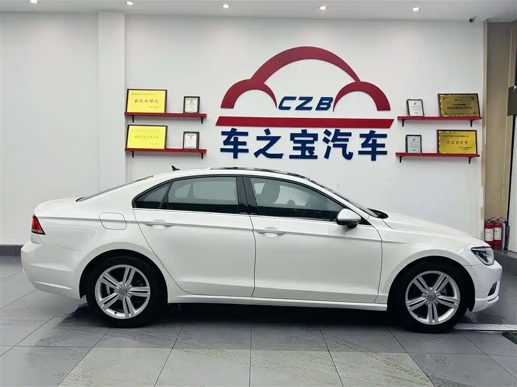 Volkswagen Lamando 2015 280TSI DSG Comfort фото 8