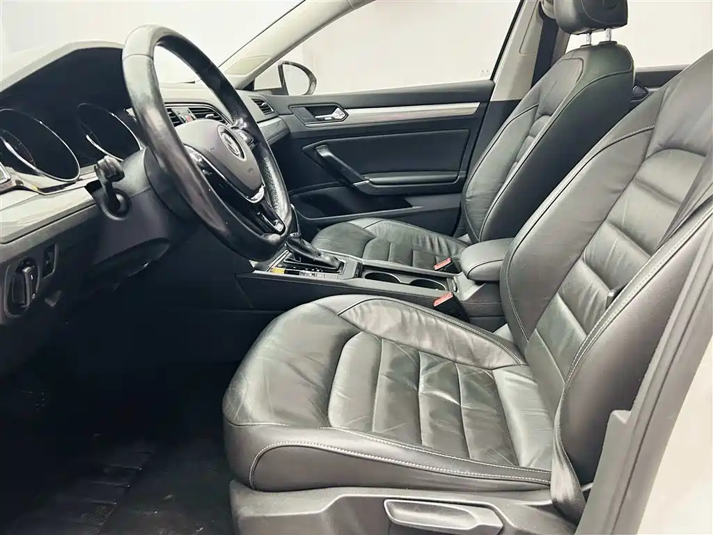 Volkswagen Lamando 2015 280TSI DSG Comfort фото 19