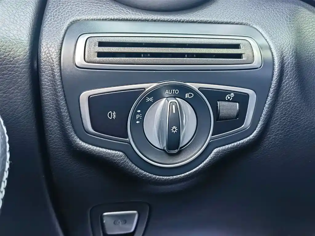 Mercedes-Benz GLC 2021 GLC 300 L 4MATIC Sporty фото 29