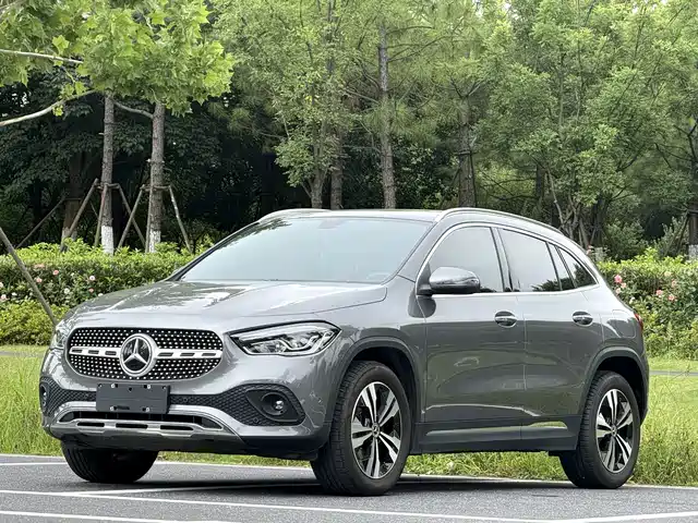Mercedes-Benz GLA 2021