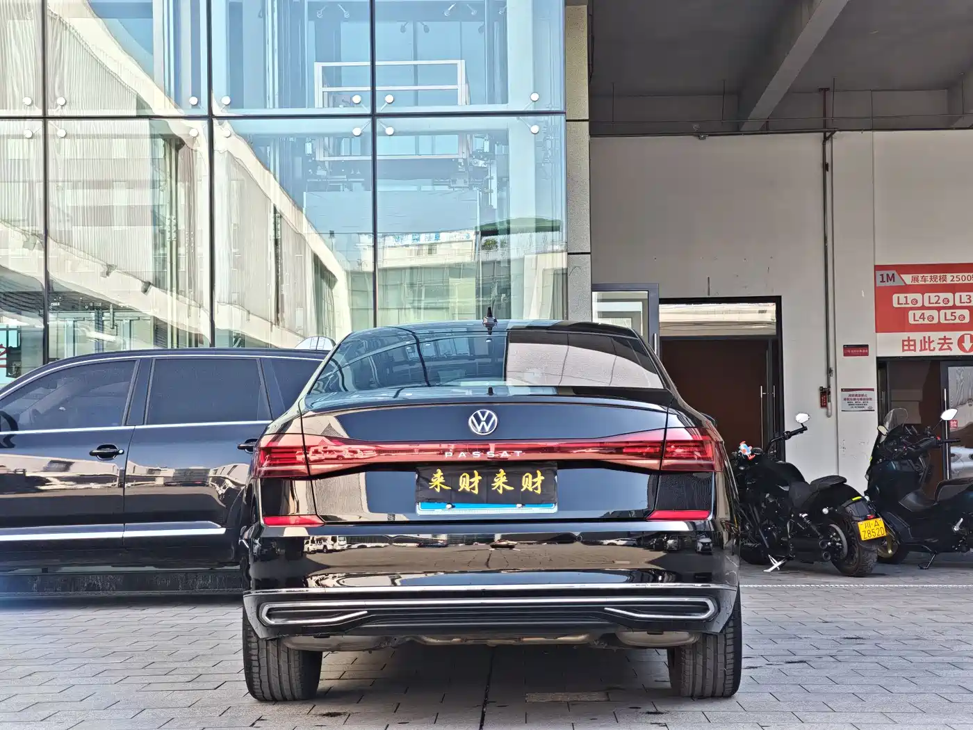 Volkswagen Passat 2025 Outstanding 380TSI Dragon Soaring Edition фото 20