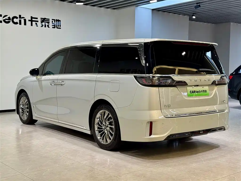 Voyah Auto Voyah Dreamer 2022 Low-carbon Dream+Smart Package фото 6
