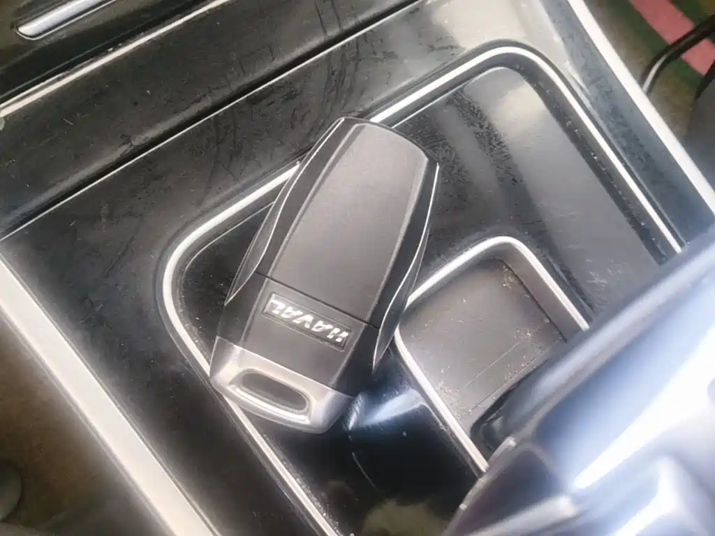 Фото 9 - Haval H2