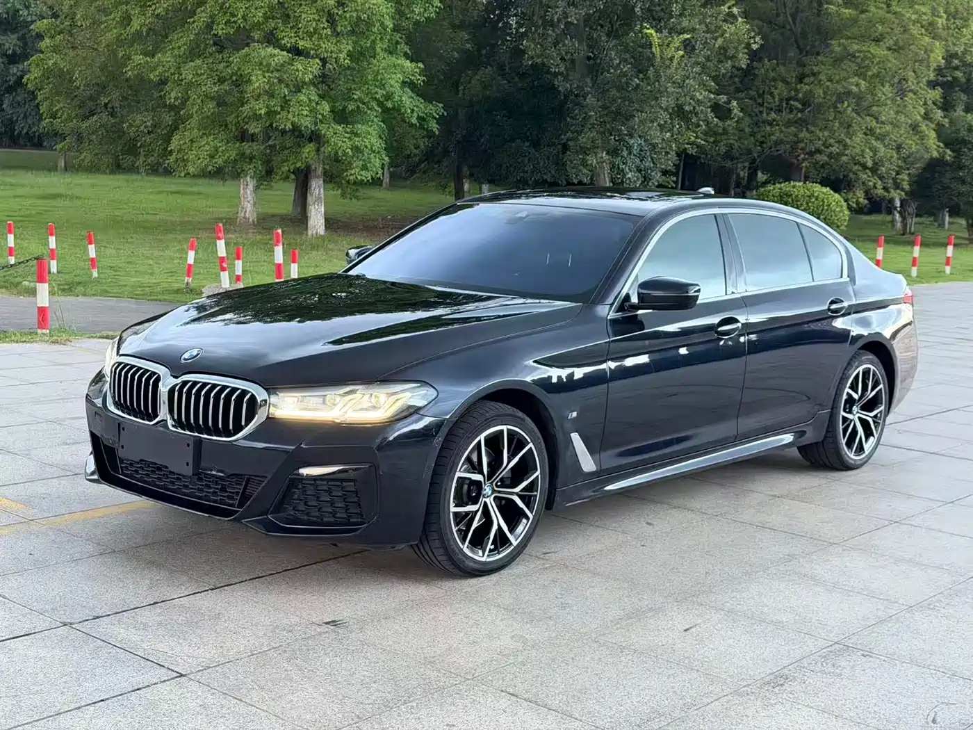 Фото 3 - BMW 5 Series