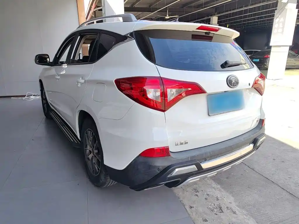 BYD Song 2018 2017 Ultimate Upgrade 1.5TI Manual Elite Model