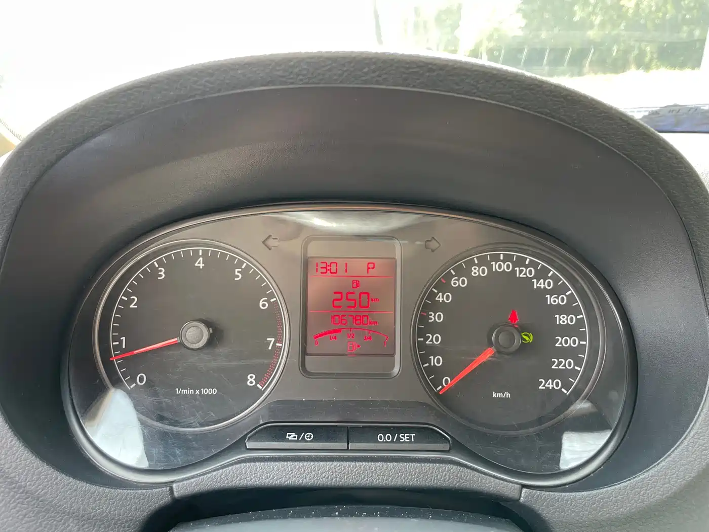 Volkswagen Polo 2012 1.6L Cross Polo AT фото 14