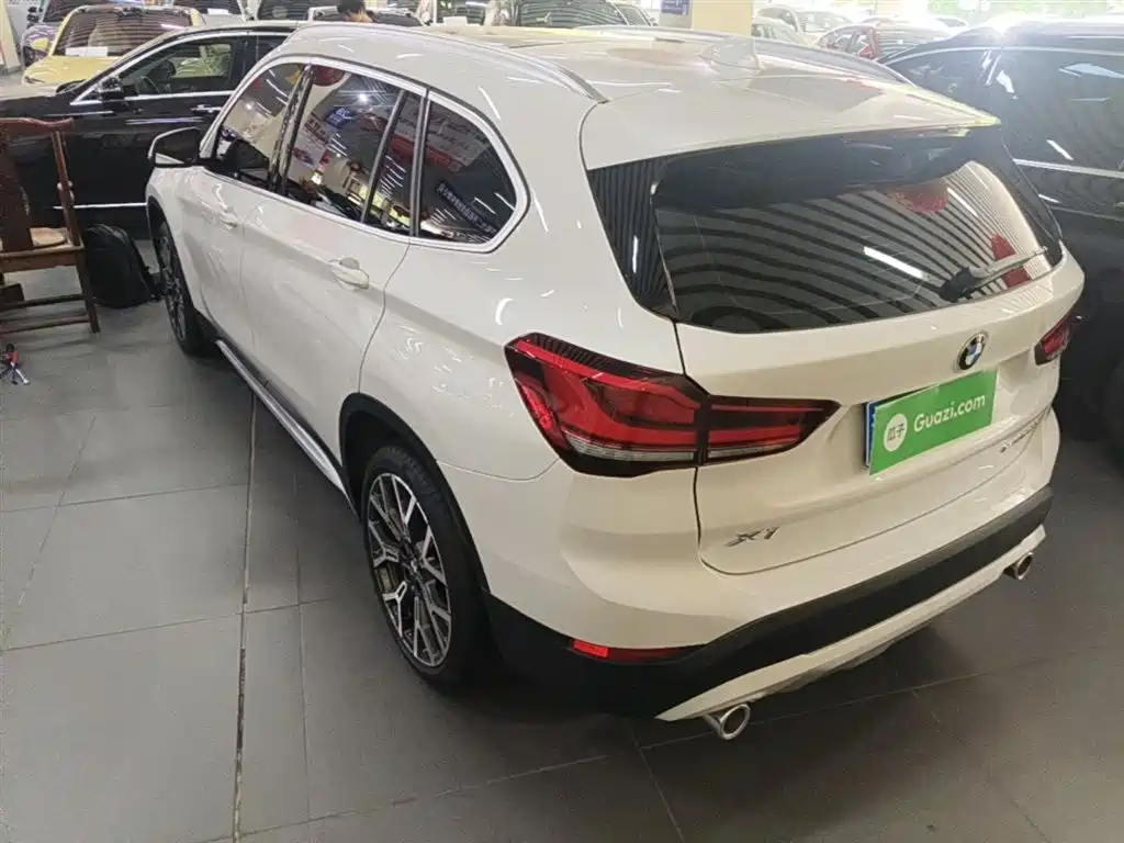 BMW X1 2022 xDrive25Li Premium фото 5