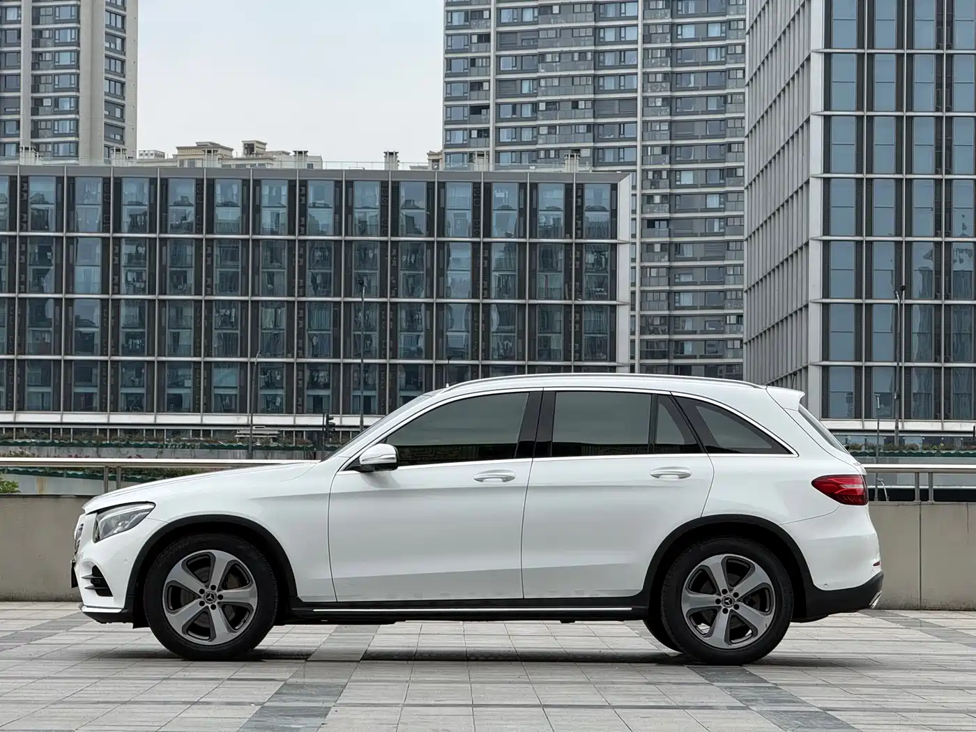 Mercedes-Benz GLC 2017 GLC 260 4MATIC Luxury фото 15