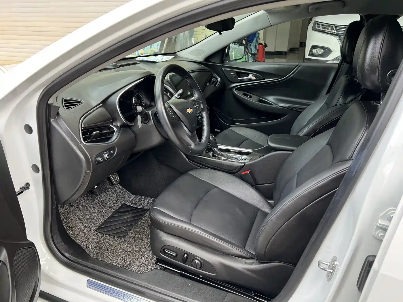 Chevrolet Malibu XL 2017 1.5T DCT Prestige Edition фото 7