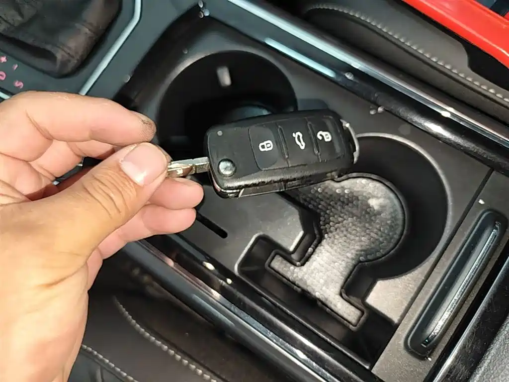 Volkswagen Passat 2016 330TSI DSG Honor Edition фото 9