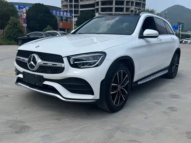 MERCEDES-BENZ GLC