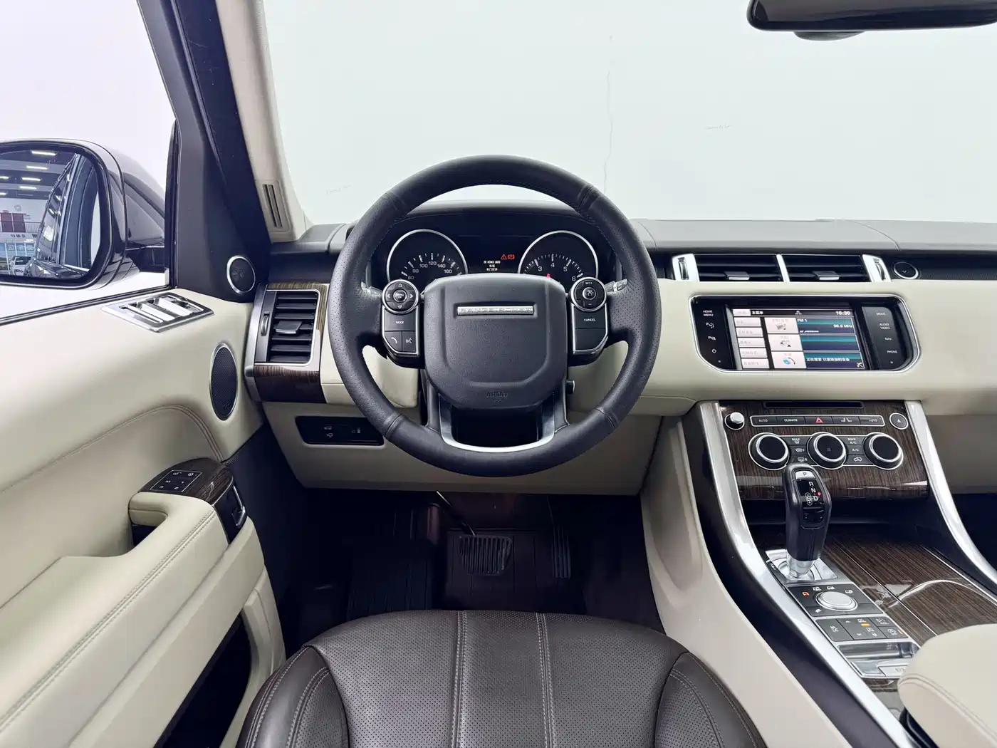 Land Rover Range Rover Sport 2014 3.0 SC V6 HSE фото 18