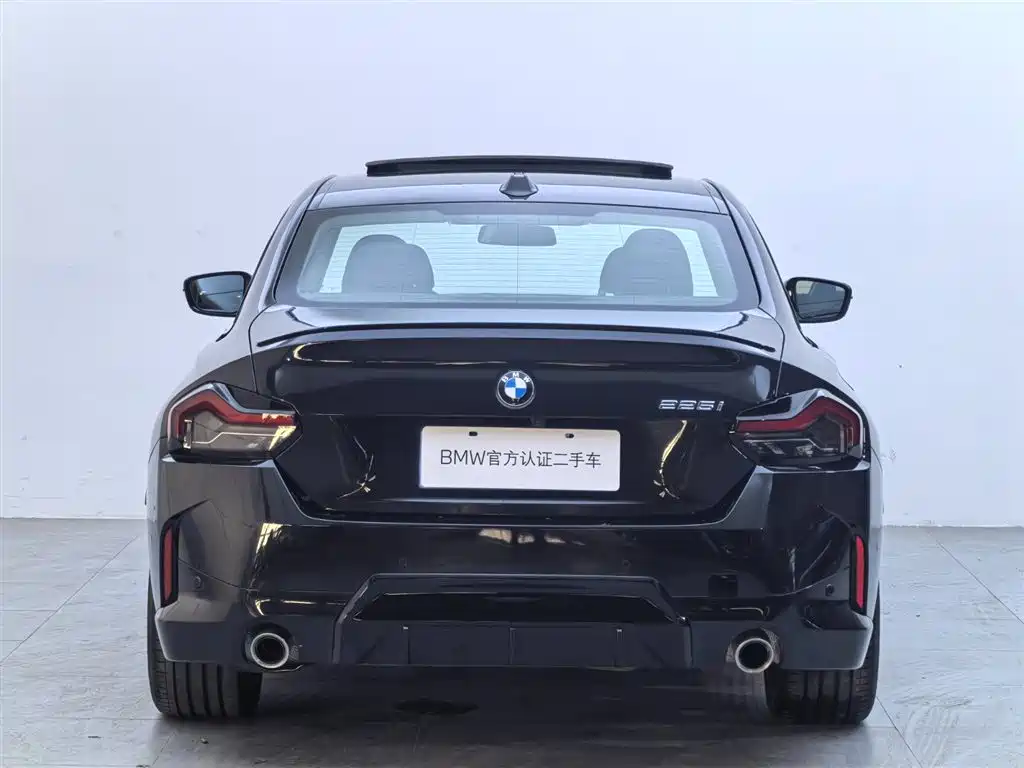 BMW 2 Series (Import) 2025 2025 225i M Sport Shadowline Package