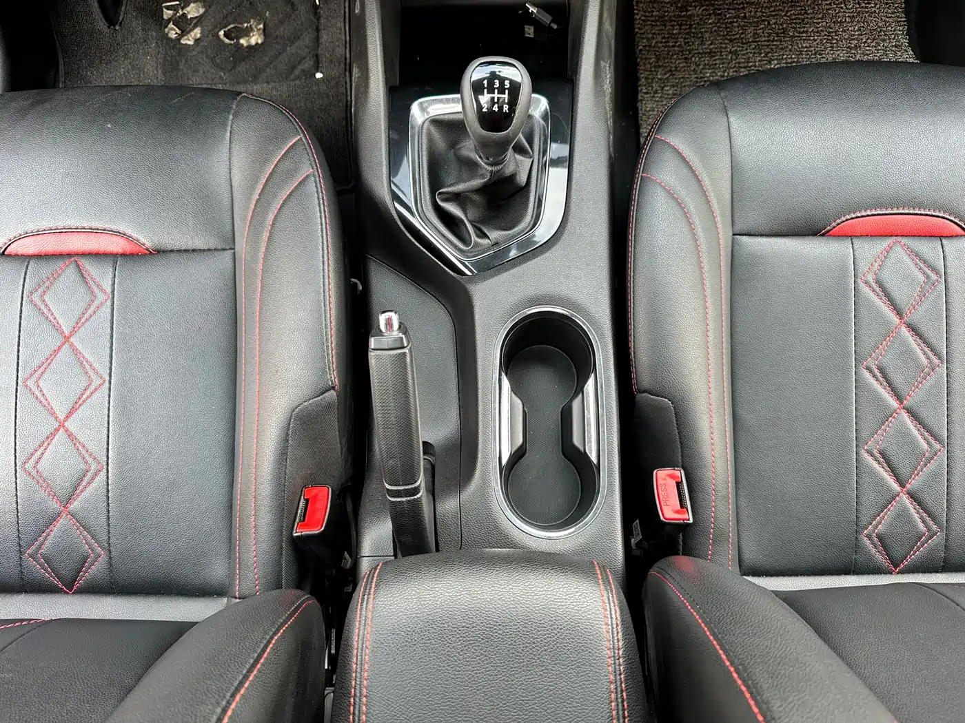 Soueast DX3 2018 2018 1.5L Manual Premium