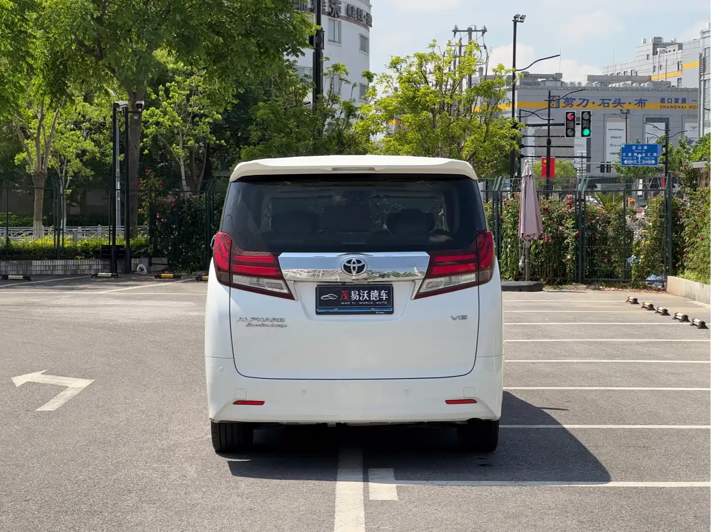Toyota Alphard 2018 3.5L Premium фото 4