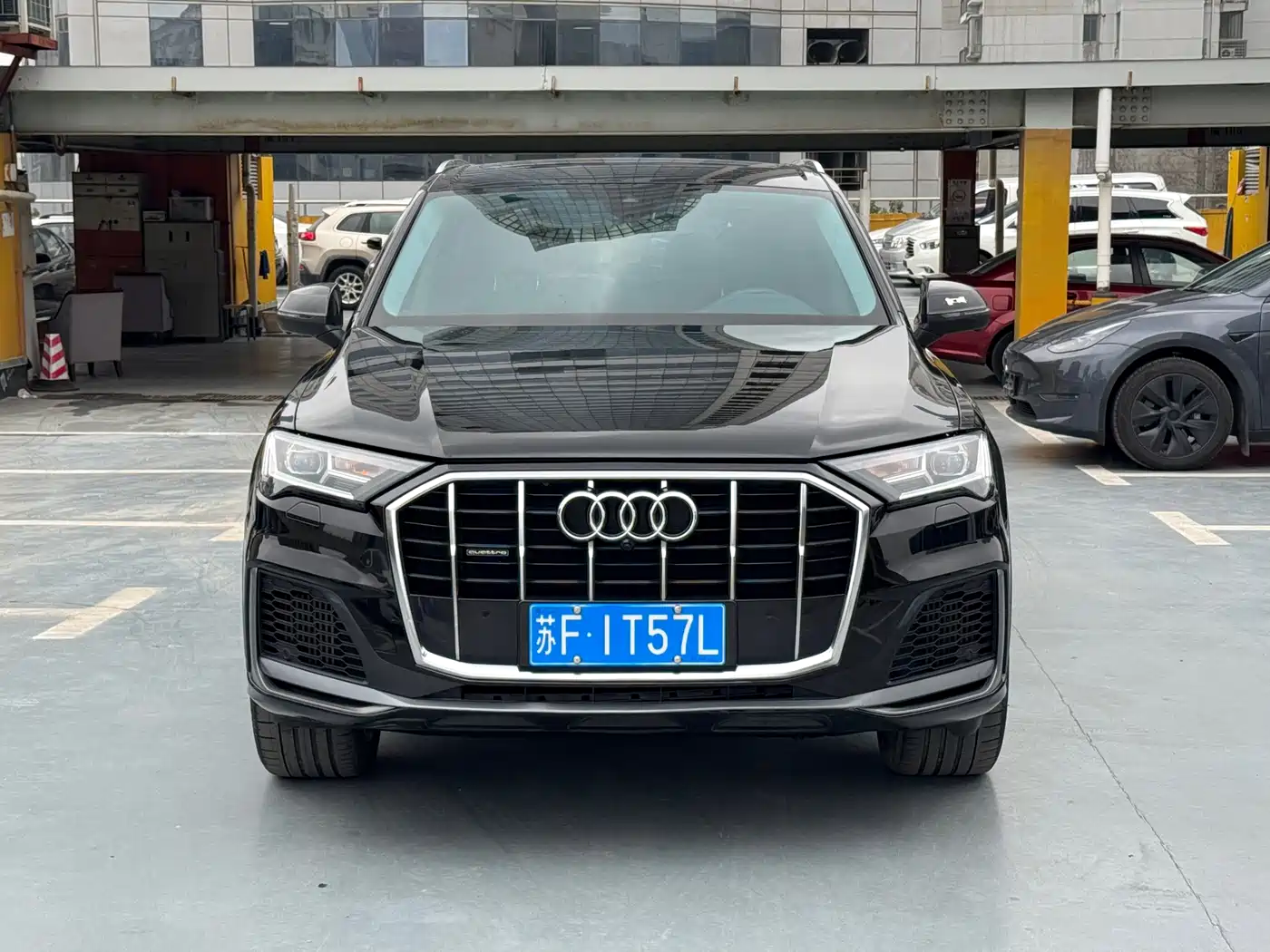 AUDI Q7
