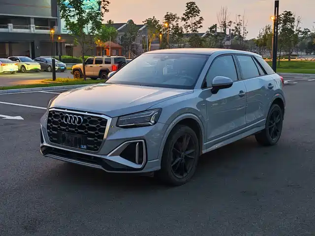 Audi Q2L 2022