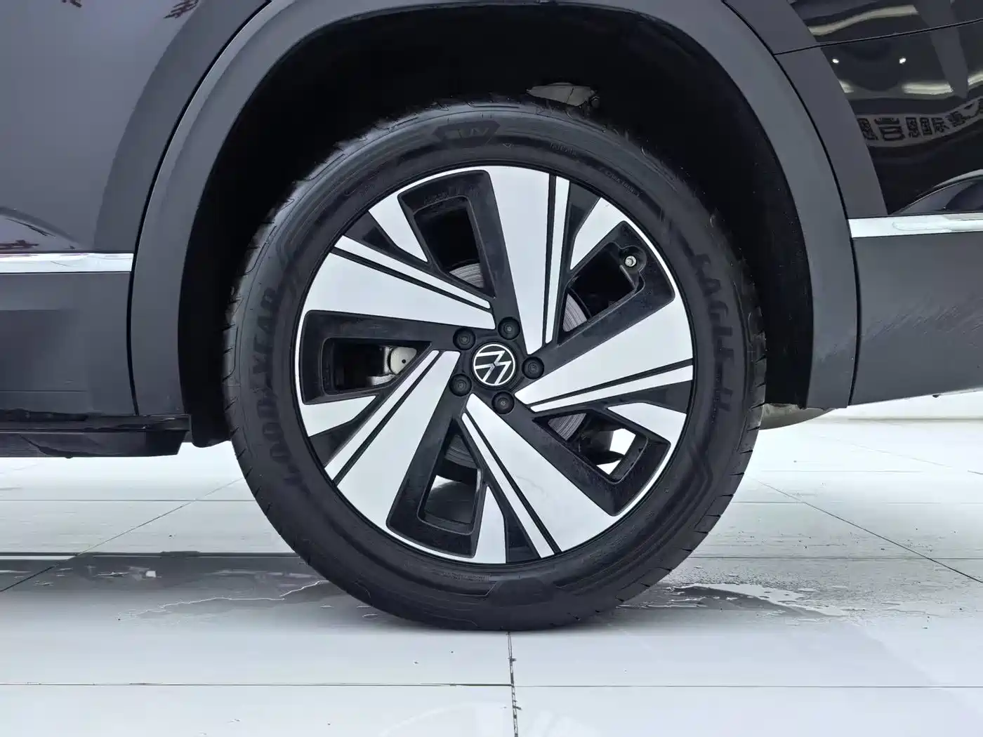 Volkswagen Teramont 2025 380TSI 4WD Outstanding Edition фото 29
