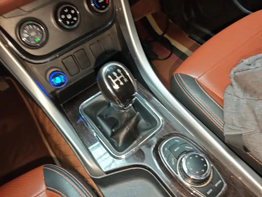 BAIC Huansu S3 2018 2016 S3L 1.5L Manual Premium