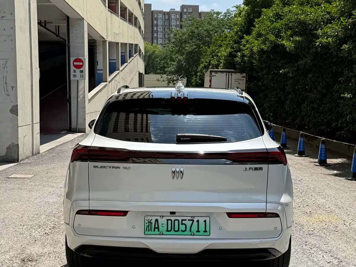 Buick E5 2023 Premium Standard Range Edition фото 5