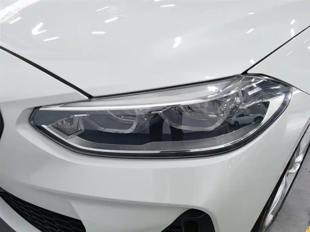 BMW 1 Series 2020 Model 120i M Sport Package фото 7