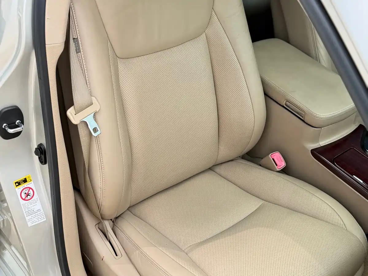 Toyota Crown 2010 3.0L Royal Saloon фото 8