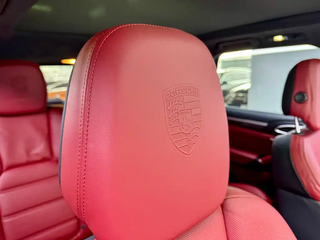 Porsche Cayenne 2013 Cayenne Turbo S 4.8T фото 21