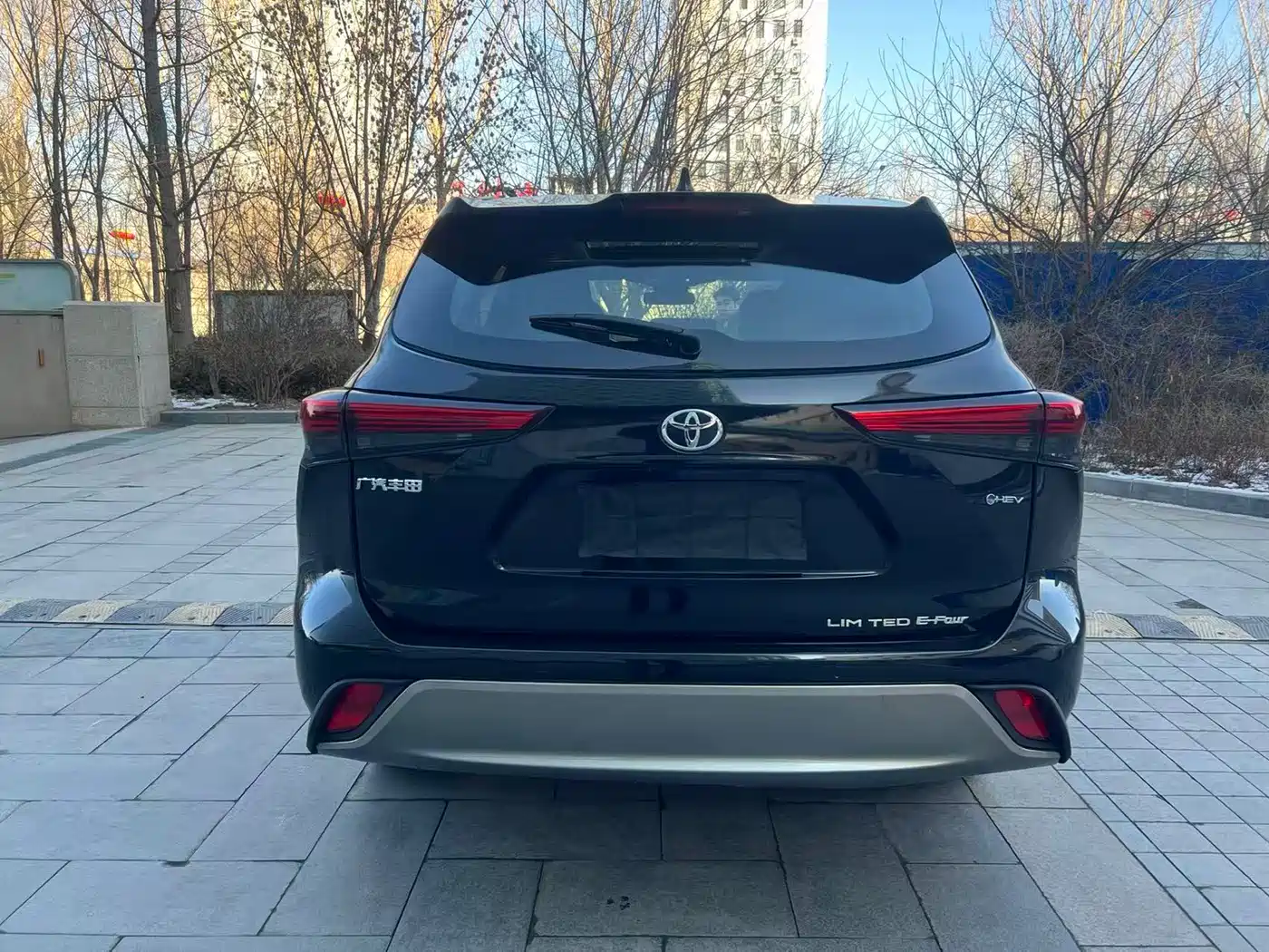 TOYOTA HIGHLANDER