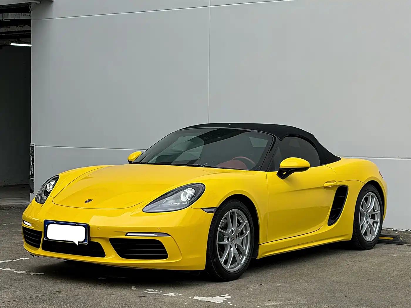 Porsche 718 2022 Boxster T 2.0T фото 2