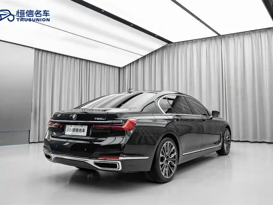 BMW 7 Series 2019 730Li Luxury Package фото 9