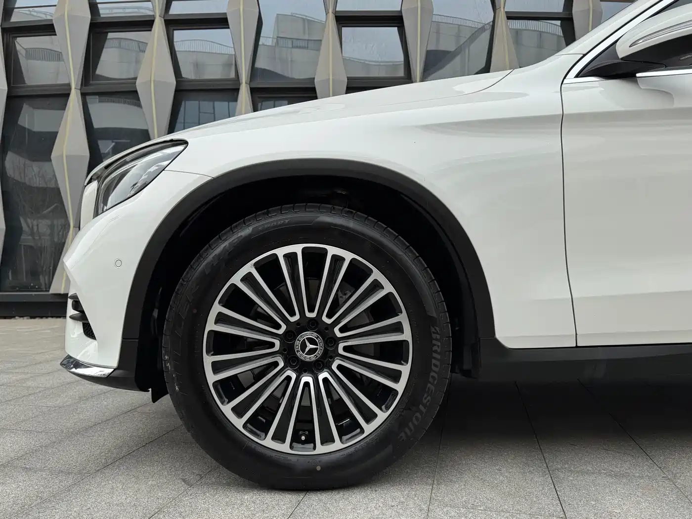 Mercedes-Benz GLC 2019 GLC 260 4MATIC Dynamic фото 4