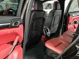 Photo 19 - Porsche Cayenne New Energy