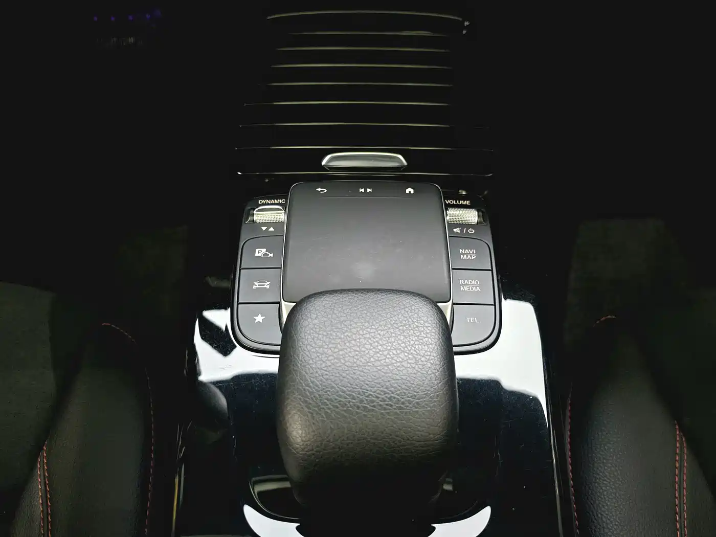 Mercedes-Benz A-Class 2023 A 200 L Fashion фото 13