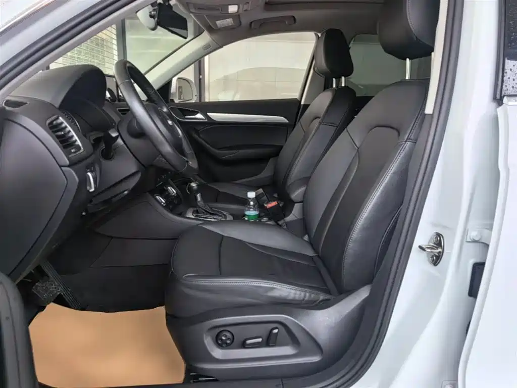 Audi Q3 2015 35 TFSI quattro Technology фото 15