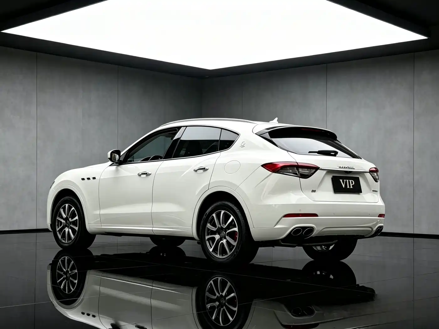 Maserati Levante 2018 3.0T Standard Edition фото 13