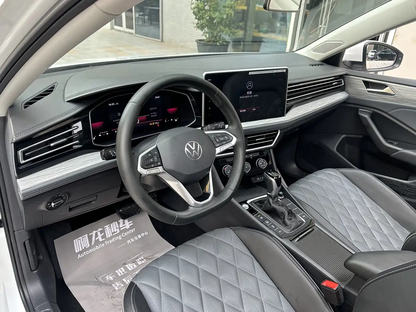 Volkswagen Sagitar 2025 Model Second Facelift 300TSI DSG Transcend Edition фото 8
