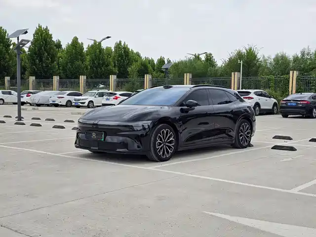 ZEEKR 007GT 2026