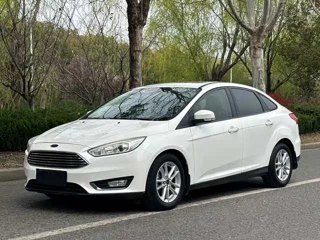 FORD FOX