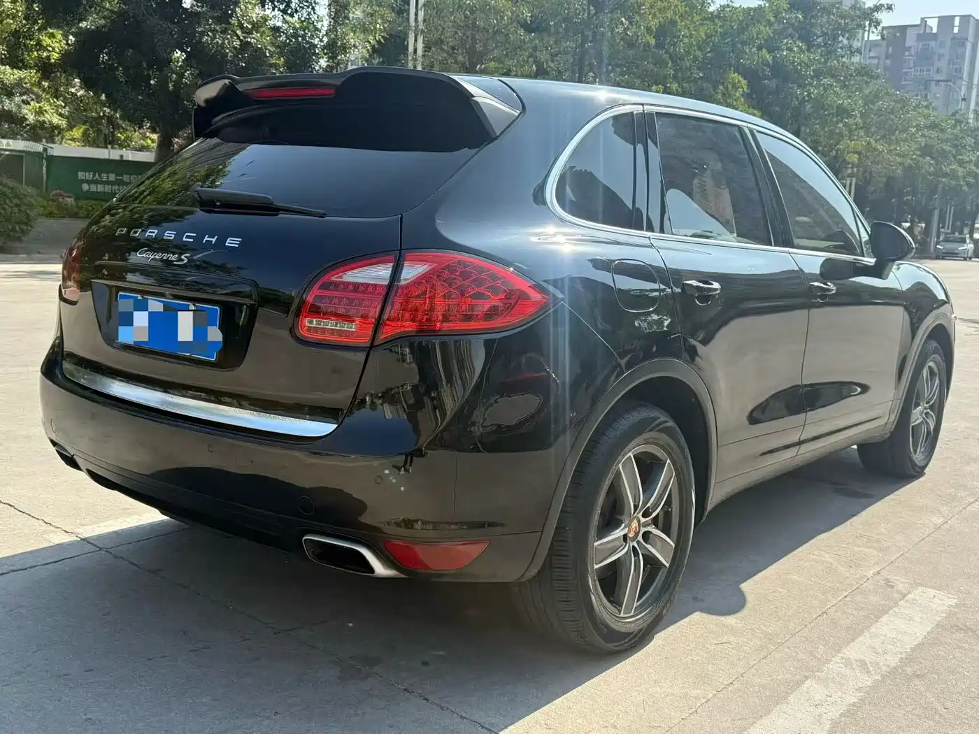 Porsche Cayenne 2011 Cayenne S 4.8L фото 6