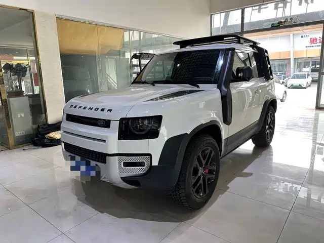 Land Rover Defender 90 3.0T P400, Тёмная спецсерия