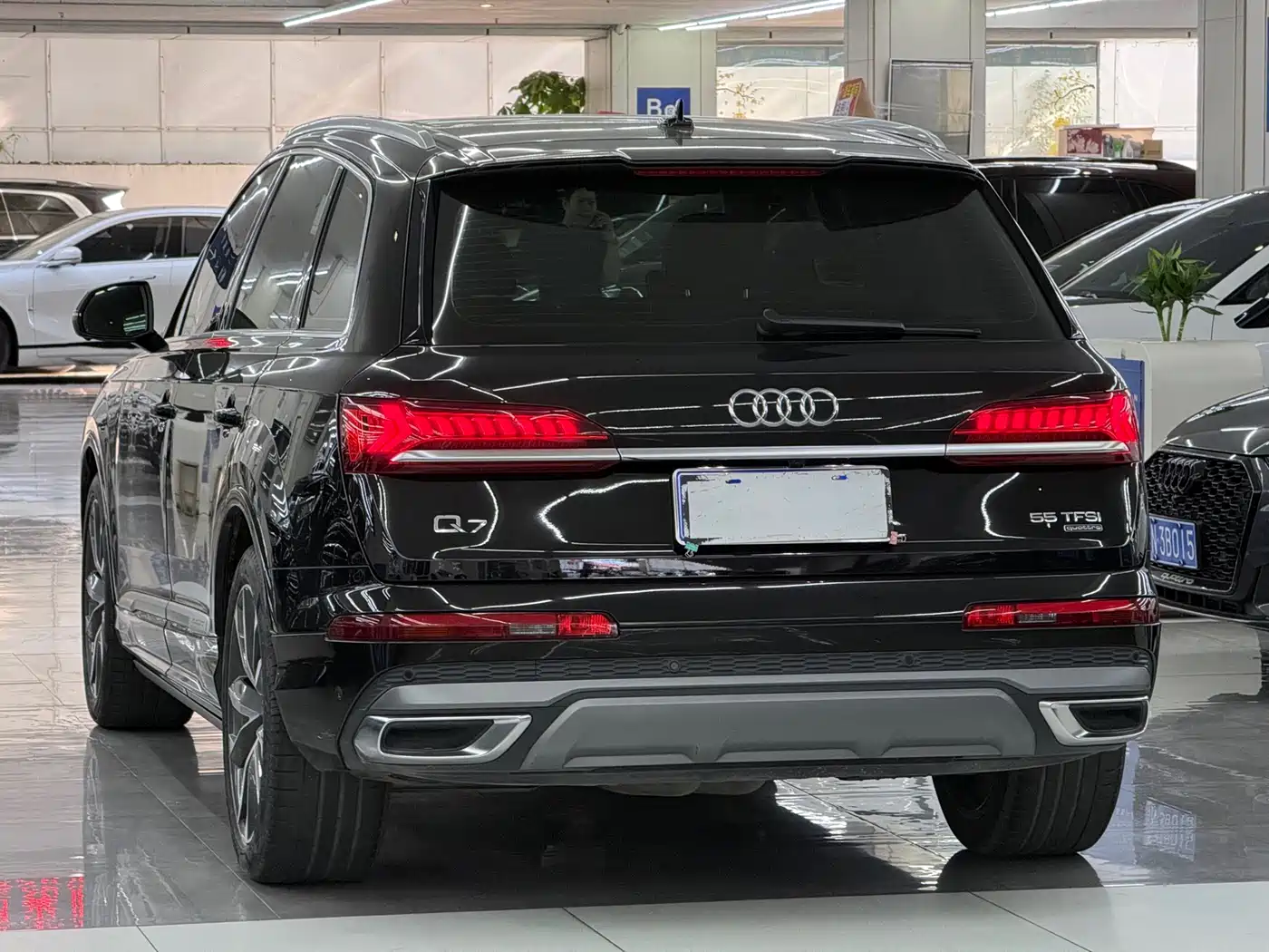 AUDI Q7