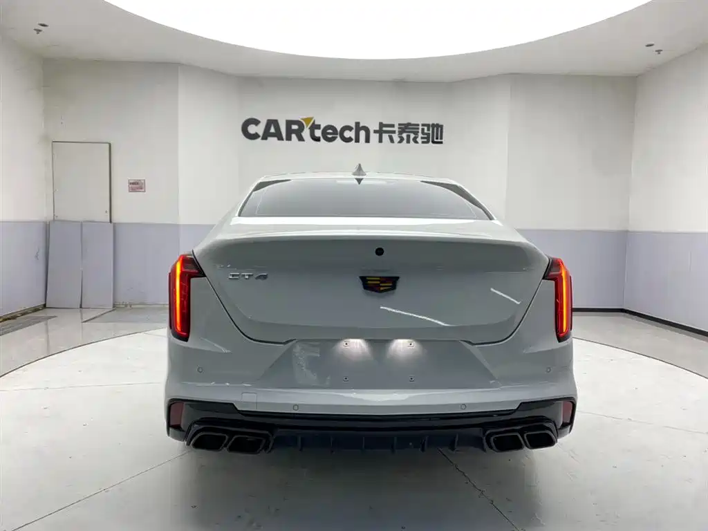 CADILLAC CT4