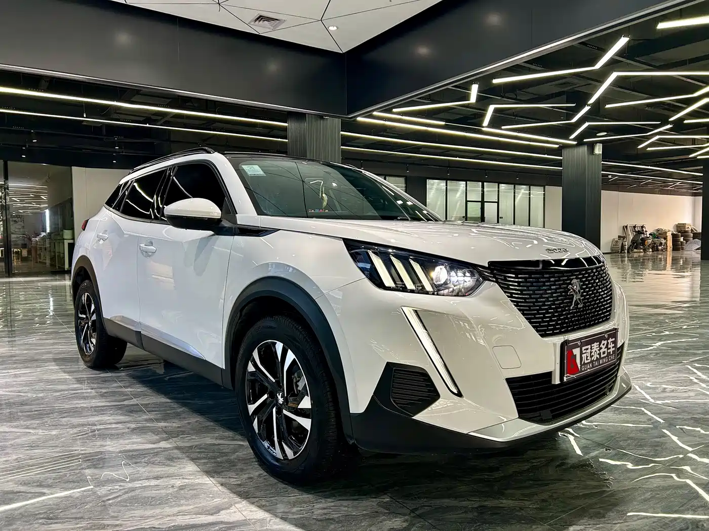 Peugeot 2008 2022 230THP THE ONE фото 3