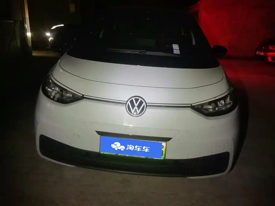 Volkswagen ID.3 2023 Pure Smart Edition фото 2