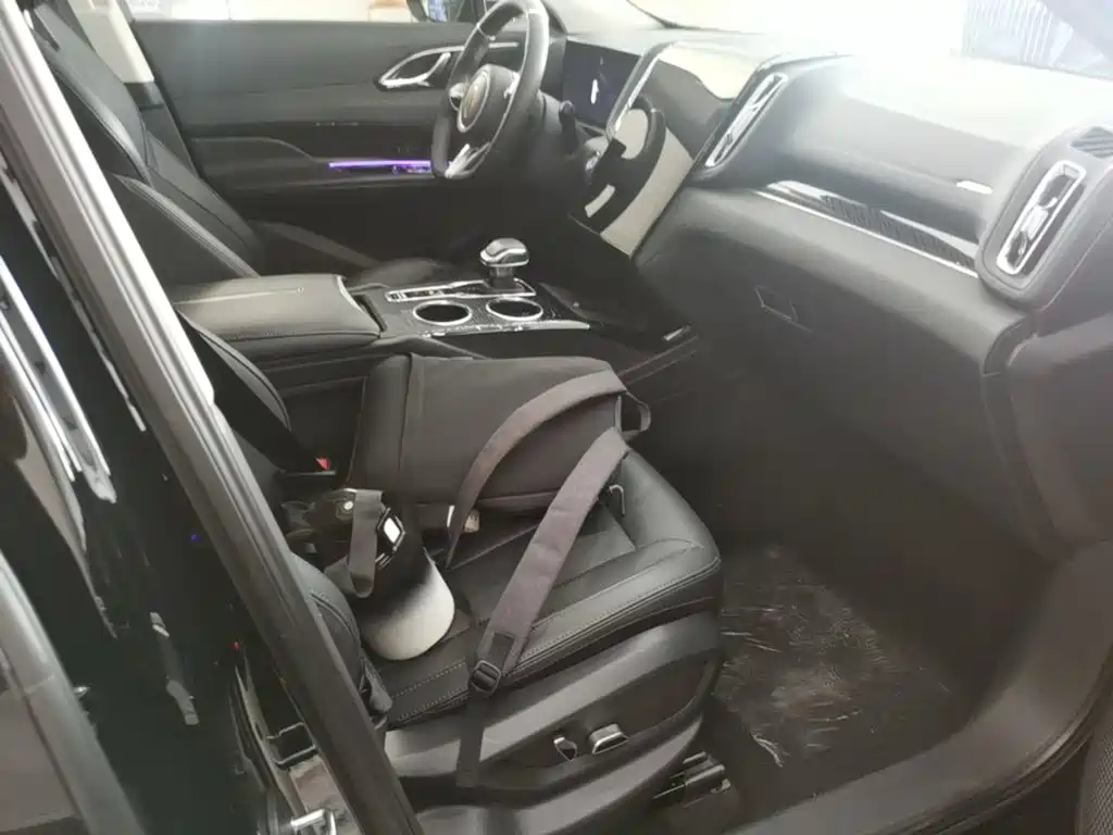 Hongqi HS3 PHEV 2024 2024 PHEV 115km Power Edition